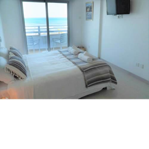 Larnaca Seaview Luxury Suites