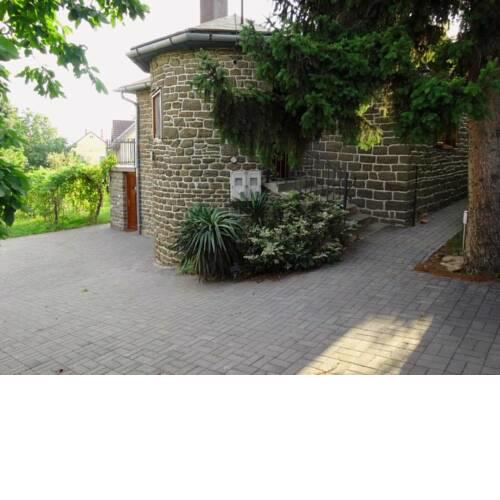 László Apartman