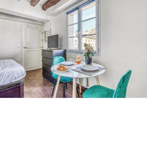 Latin Quarter Studio Apartment