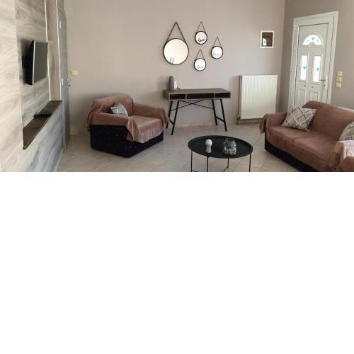 LAURA'S HOUSE
