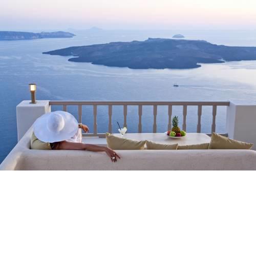 Lava Suites & Lounge