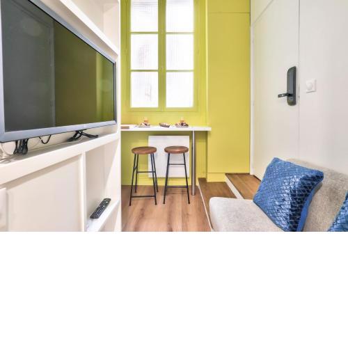 Lavie Voyage Parisian Sauna Studio