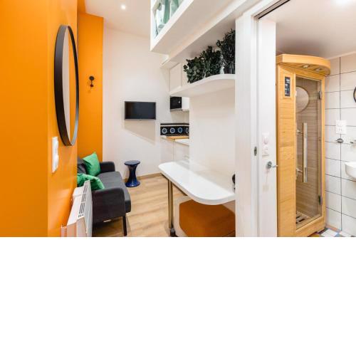 Lavie Voyage Petite Studio Sauna