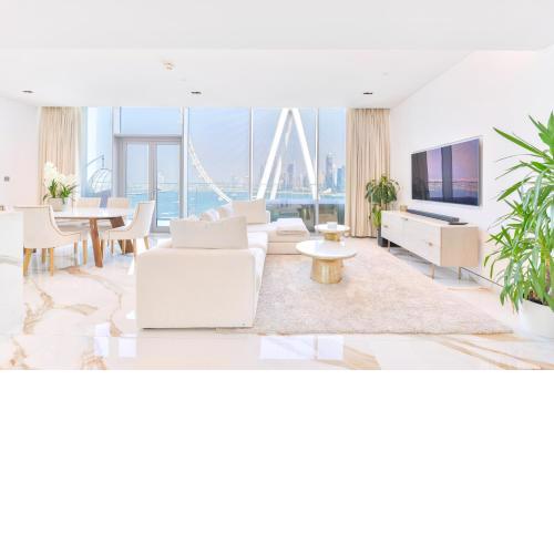 Lavish & Equipped oceanfront 2 BR facing Ain Dubai