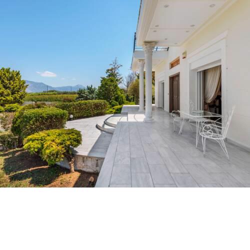 Lavish Villa in Archaia Korinthos with Swimming Pool