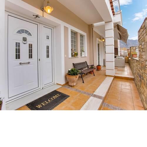 Lavish Villa in Volos close to the beach and Pilion with Netflix