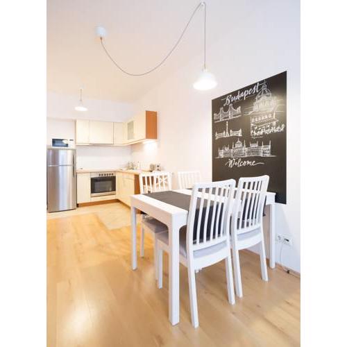 LAWRENCE DESIGN APARTMENT