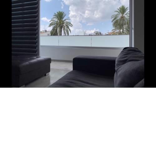 Laxurious 3 Bdrm apt, Newly Reovated City Center !!!
