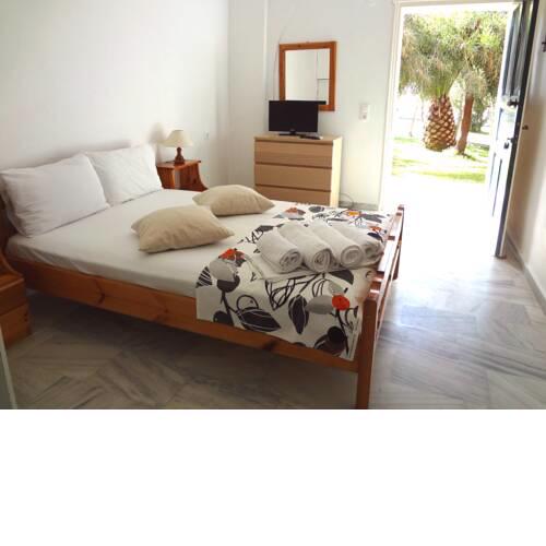Lazaris Apartments in Agios Ioannis Lefkada