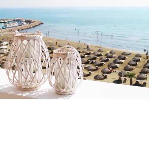 Lazuli Beachfront Apartment 253