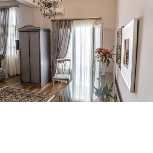 Le Bijou Luxury Rooms & Suites
