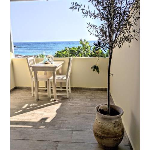 Le Grand Bleu Studios & Apartments