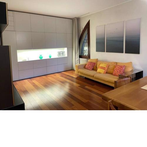Le Palme - Appartamento elegante e moderno con garage privato