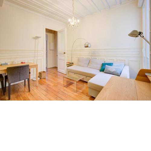 Le petit Panthéon Cosy 2 pièces au coeur de Paris