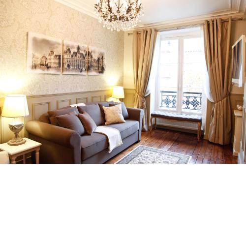 Le Triomphe Elysees