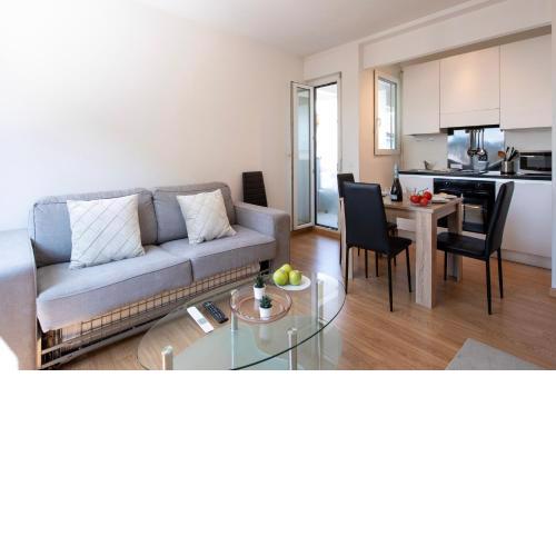 Lean Home - Happy Rentals