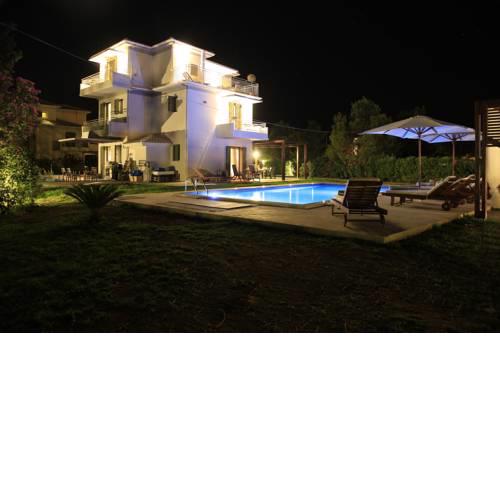 Lefkada Beach Villa