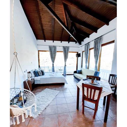 Lefteris Rooms