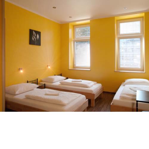 Leni`s Place