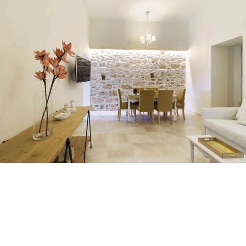 Leny's Seaside House