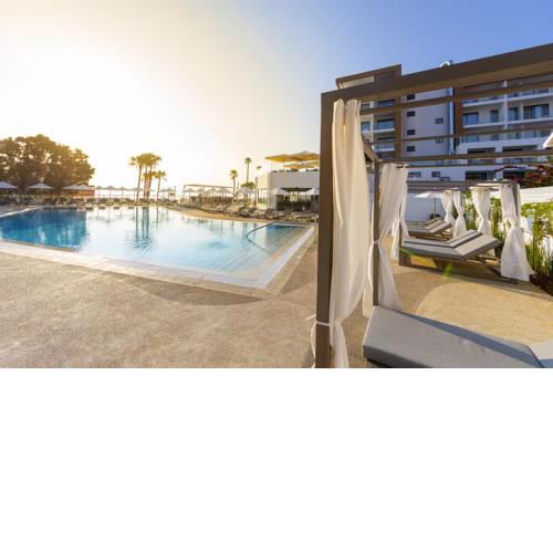 Leonardo Crystal Cove Hotel & Spa – Adults only