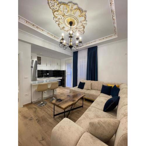 Leonard's Apartment