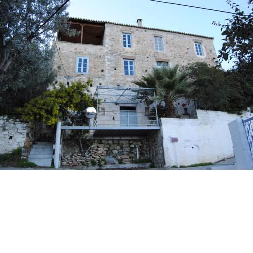 Leonidionhouses - The Melana House