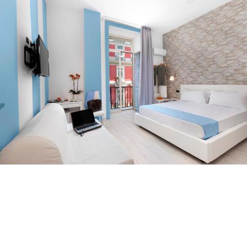 Les Chic Napoli