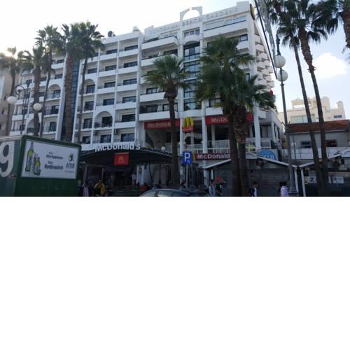 Les Palmiers Sunorama Beach Apartments