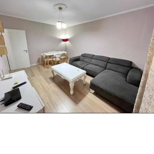 LETI APARTMENTS 21 ST