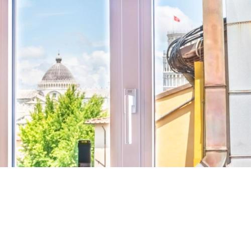 Lh - The Rose Apartment - Tower view