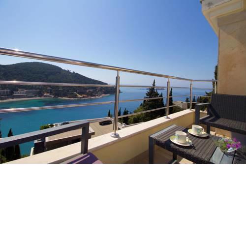 L'Heure Bleue Apartment