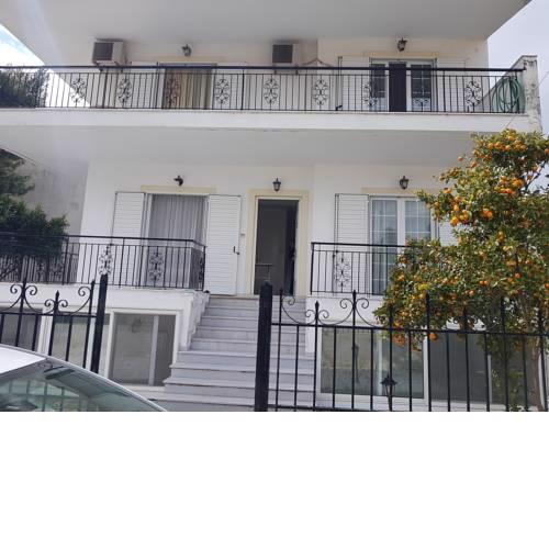 LIA HOUSE