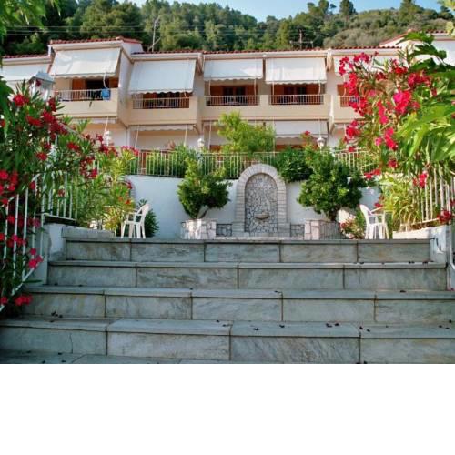 Lianos Apartments
