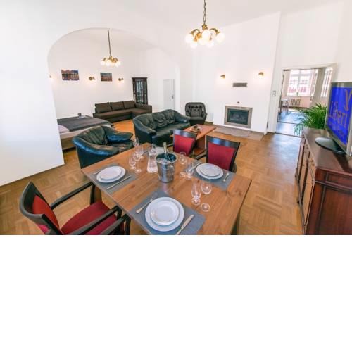Liberi Retro Apartment