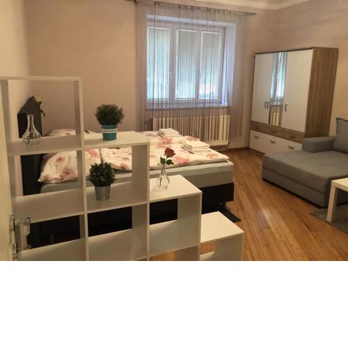 LIFE IN VIENNA by JR City Apartments