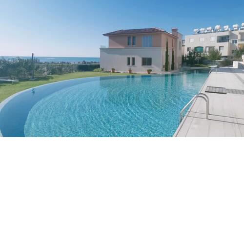 Lighthouse beachfront luxury townhouse