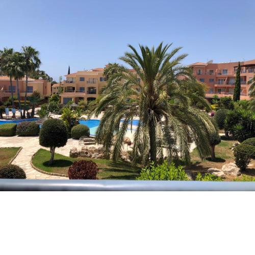 Limnaria Gardens - comfy 2 bed, spacious apartment