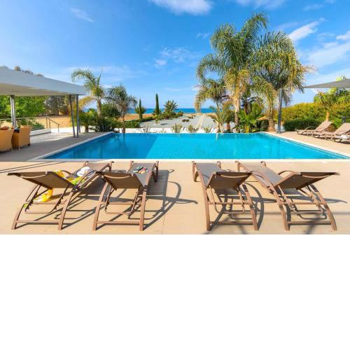 Limni Beach Villa