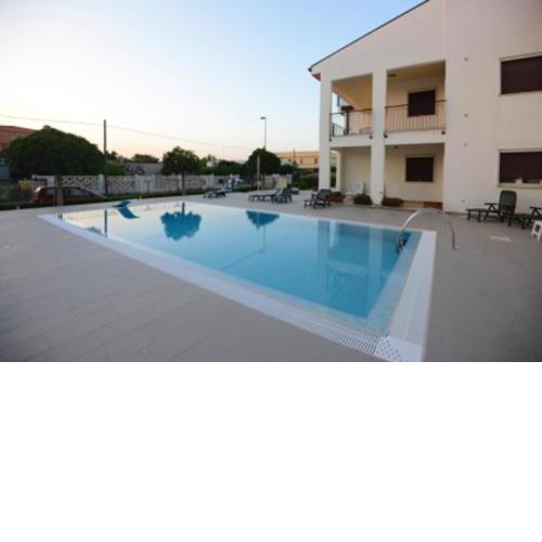 Lina apartments