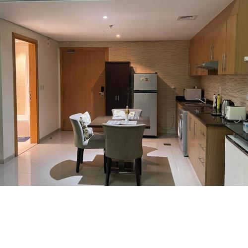 Lincoln Park -West Side Damac