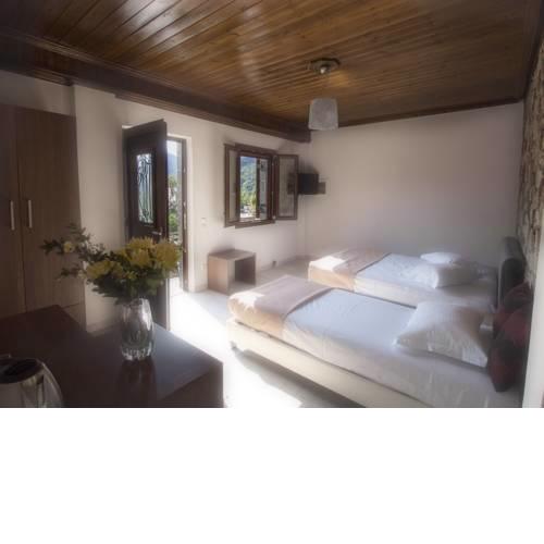 Liontos Rooms