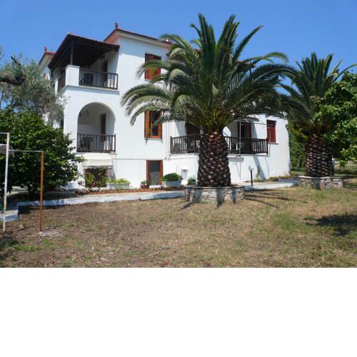Liossis Rooms & Apartments