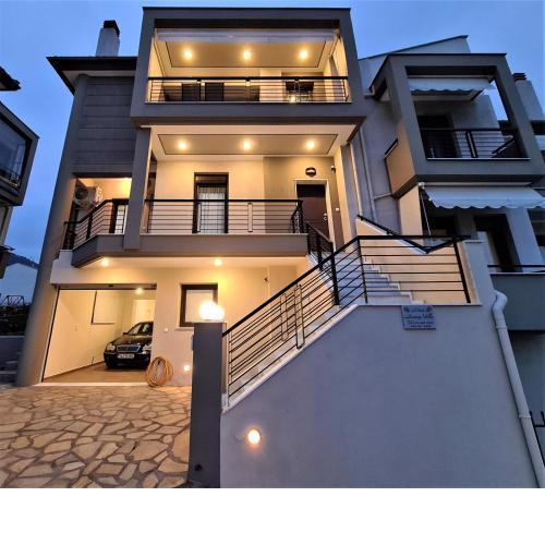 Lirtzis Luxury Villa