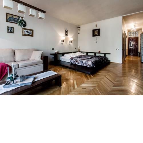 Liszt Ferenc Six Apartment