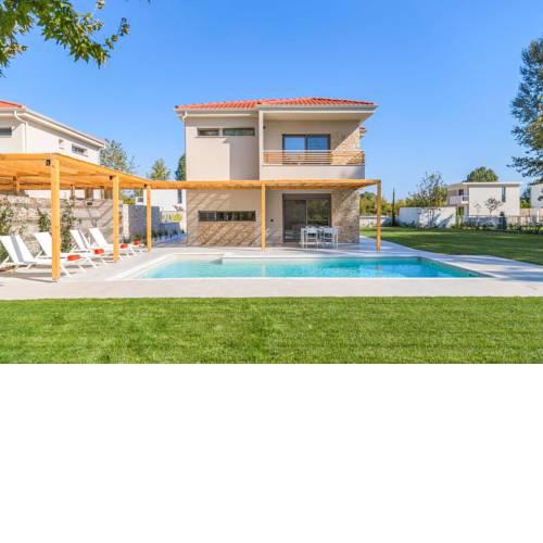 Lithochoro (Pieria) Villa Sleeps 4 Pool T741287