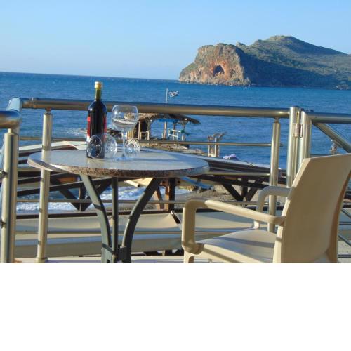 Litinas Casa - In front of the Sea
