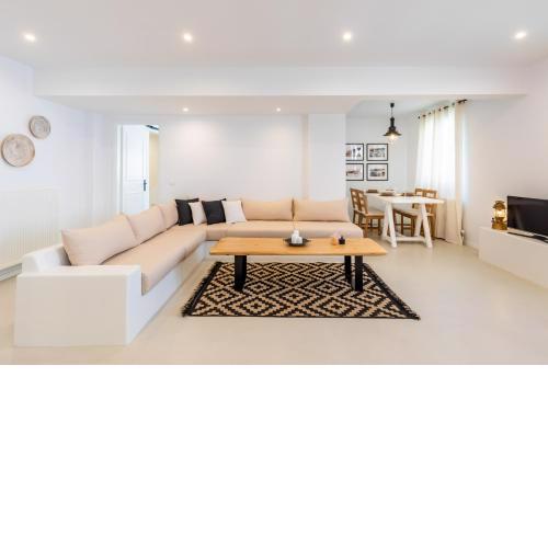 Lito House