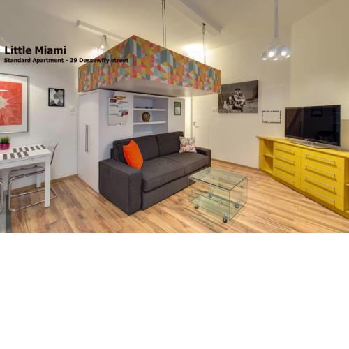 Little Americas Opera Apartments