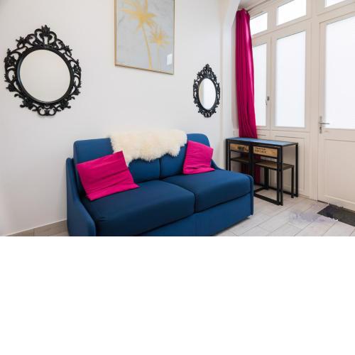 Little boudoir of Paris Champs-Elysées